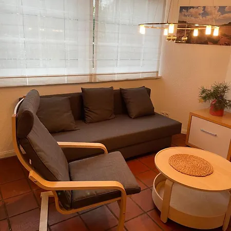 Twenge Retreat - Haus Naehe Stadt Und Flughafen Mit Garten, 3 Zimmer, Tv, Kueche, Bad Und Netflix *