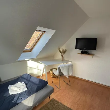 Prázdninový dům Twenge Retreat - Haus Naehe Stadt Und Flughafen Mit Garten, 3 Zimmer, Tv, Kueche, Bad Und Netflix