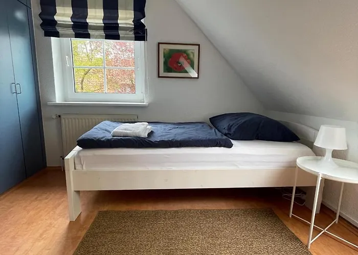 Nyaraló Twenge Retreat - Haus Naehe Stadt Und Flughafen Mit Garten, 3 Zimmer, Tv, Kueche, Bad Und Netflix Altenhorst