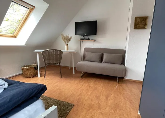 Twenge Retreat - Haus Naehe Stadt Und Flughafen Mit Garten, 3 Zimmer, Tv, Kueche, Bad Und Netflix Nyaraló Altenhorst