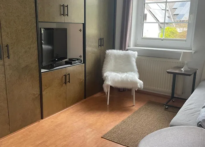 Nyaraló Twenge Retreat - Haus Naehe Stadt Und Flughafen Mit Garten, 3 Zimmer, Tv, Kueche, Bad Und Netflix *
