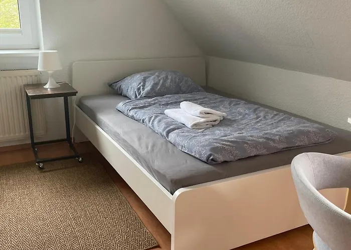 Twenge Retreat - Haus Naehe Stadt Und Flughafen Mit Garten, 3 Zimmer, Tv, Kueche, Bad Und Netflix *